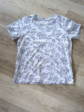 Eco Threads Floral Short Sleeve Tee - Gray Floral Print